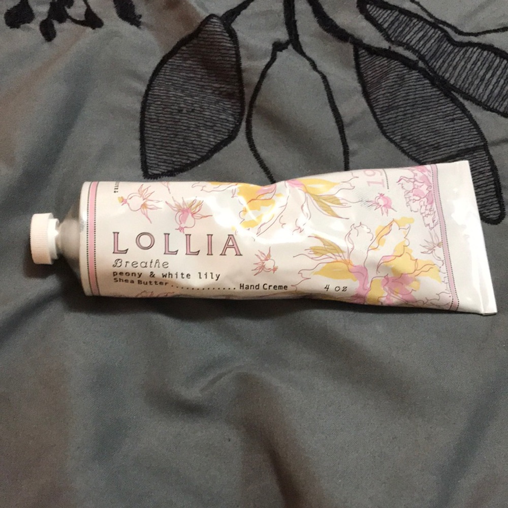 Lollia Breathe